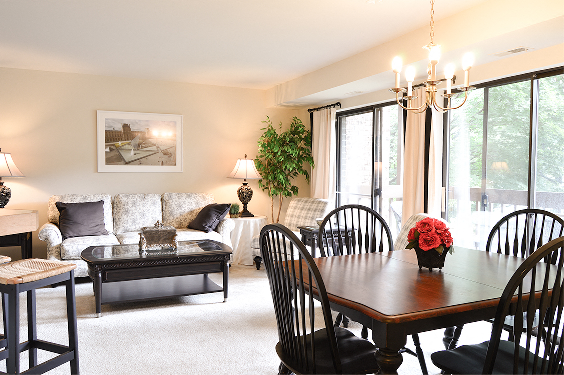 Living and dining at Wintergreen Apartments, Cockeysville